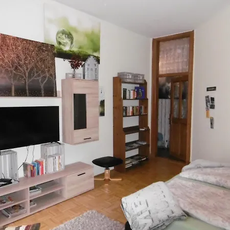 アパート Mitten In 2 *